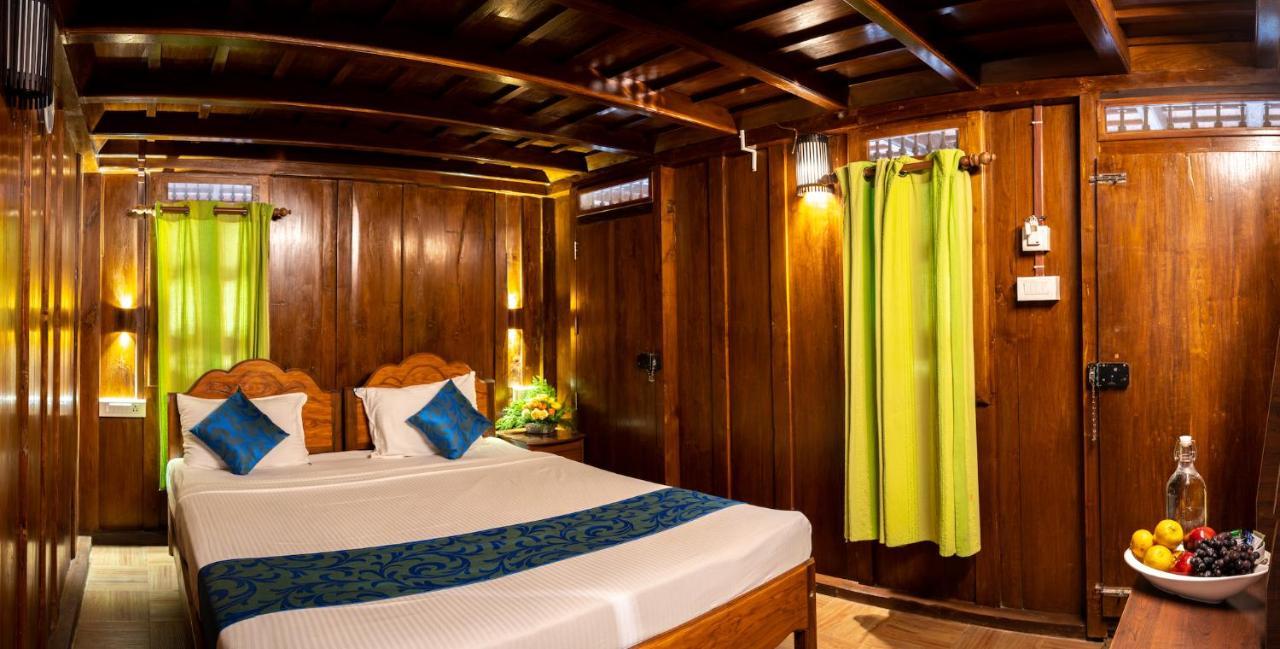 Kalpavanam Heritage Resort Thekkady Esterno foto