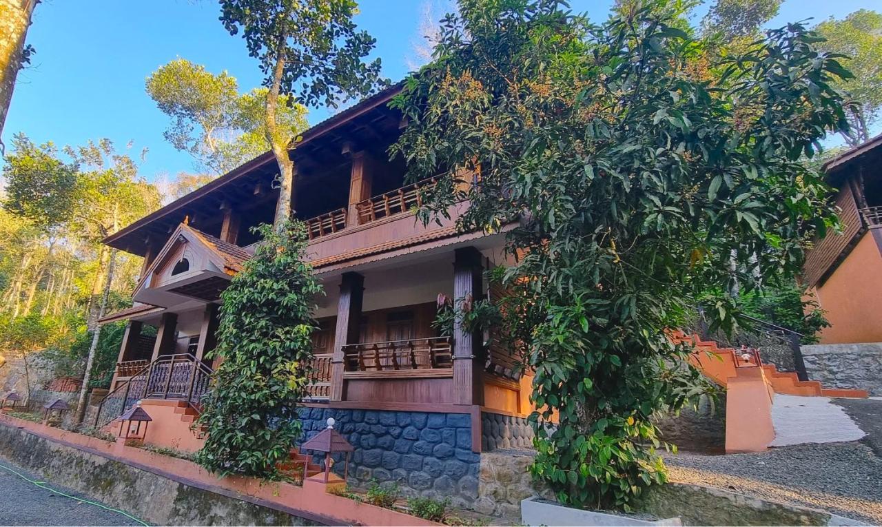 Kalpavanam Heritage Resort Thekkady Esterno foto